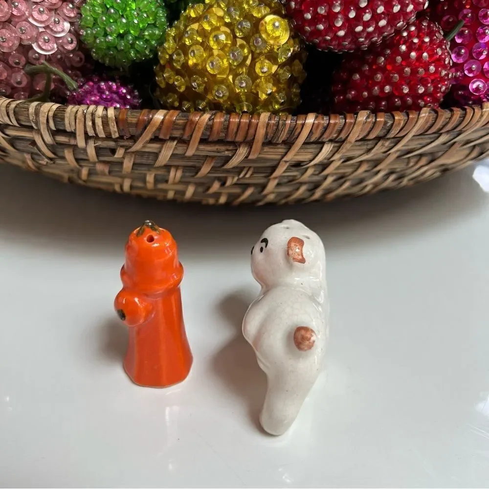 Quirky Vintage Dog and Fire Hydrant Salt and Pepper Shakers Set